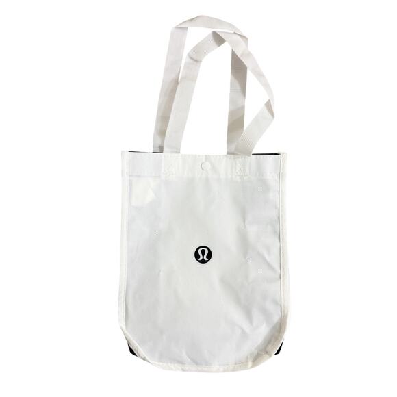 Lululemon Bundle of 5 Reusable Bags EUC Small/Large Snap Closure - Picture 4 of 7